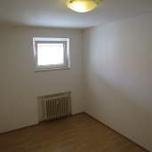 Blick ins Schlafzimmer 1