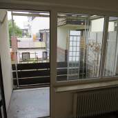 Blick auf den Balkon vom Wohnzimmer aus